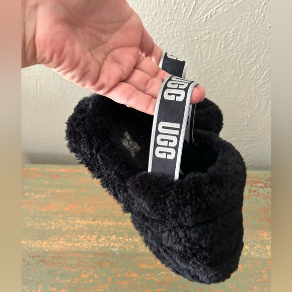 UGG Women’s Pluff Yeah Slide Black Size 9 - Picture 5 of 6